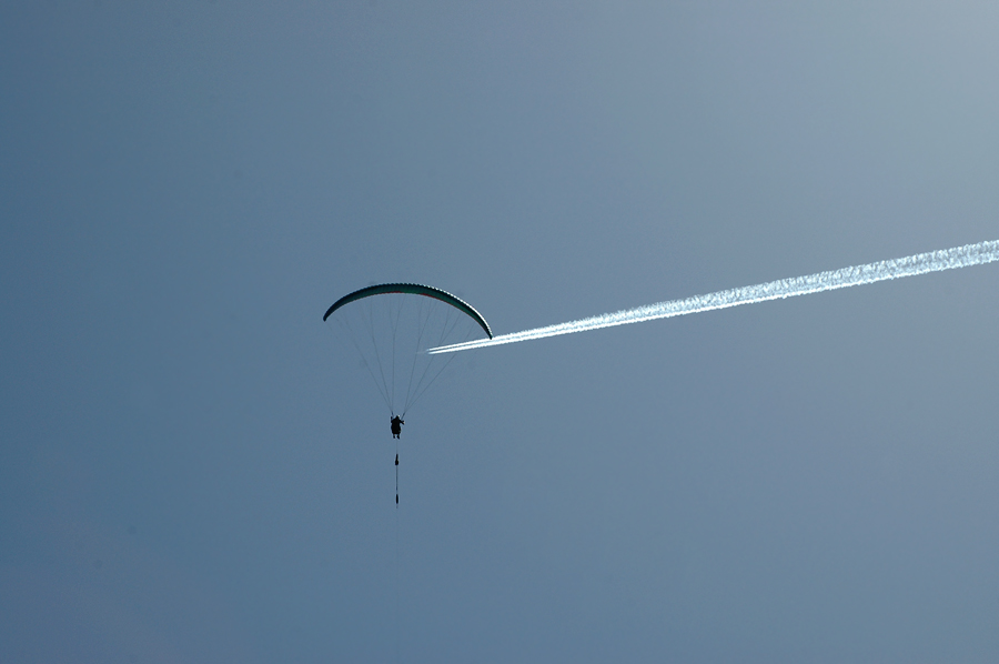 siklóernyő kontra utasszállító